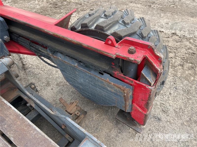 Moffett M8 35.3 3x3 Truck Mounted Forklift Medbringertruck