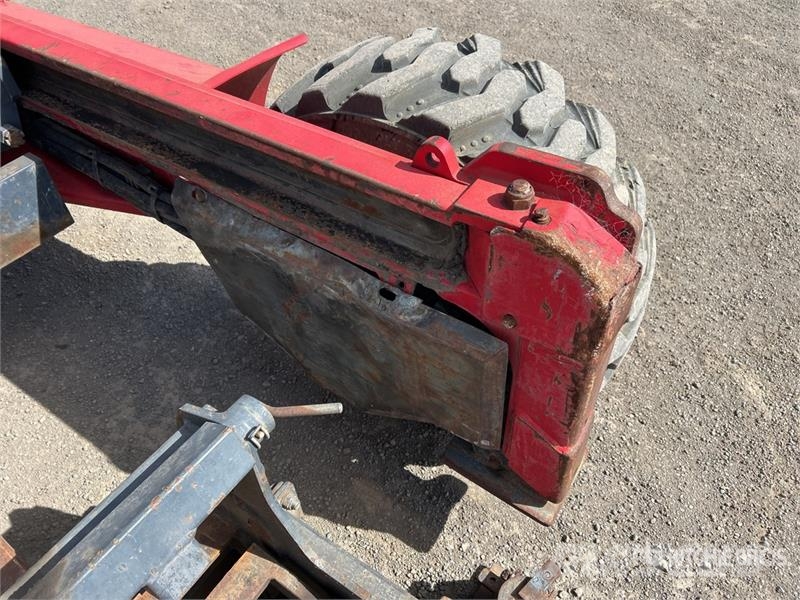 Moffett M8 35.3 3x3 Truck Mounted Forklift Medbringertruck