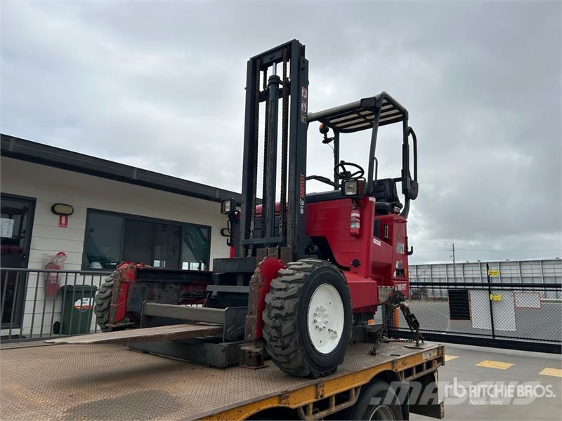 Moffett M8 35.3 Truck Mounted Forklift Truck mounted forklifts