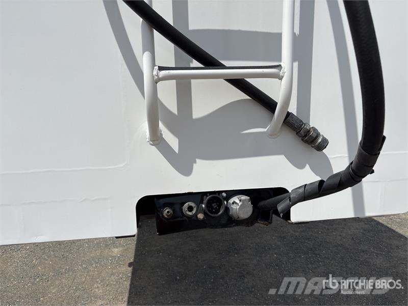 Moore 10.3 m Tri/A End Dump Trailer Kiper prikolice