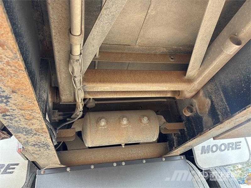 Moore 10.3 m Tri/A End Dump Trailer Tipper trailers