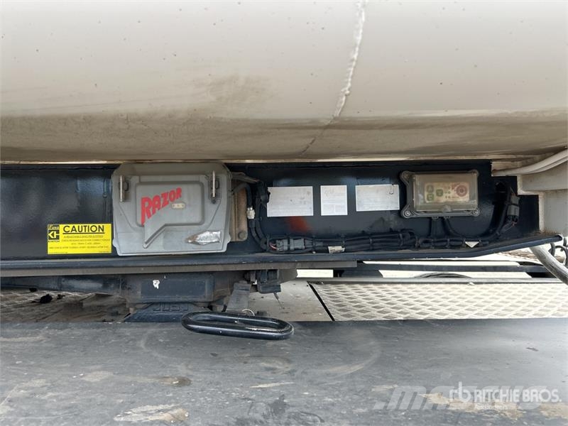  Moore 10 m Tri/A End Dump Trailer Reboques basculantes