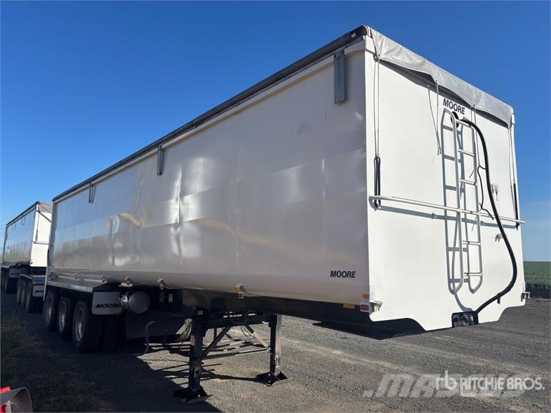 Moore 10 m Tri/A End Dump Trailer Самоскиди