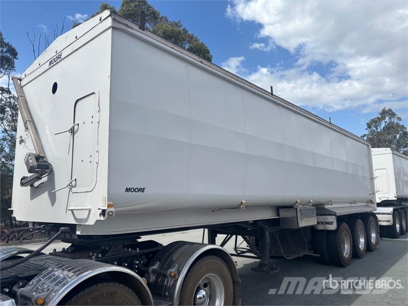 Moore 10 m Tri/A End Dump Trailer Kipper