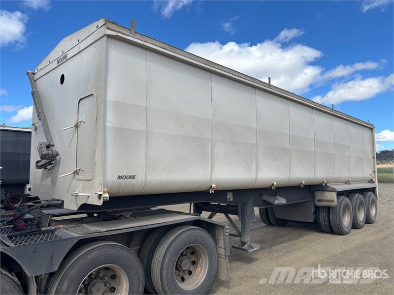 Moore 10 m Tri/A End Dump Trailer Самоскиди