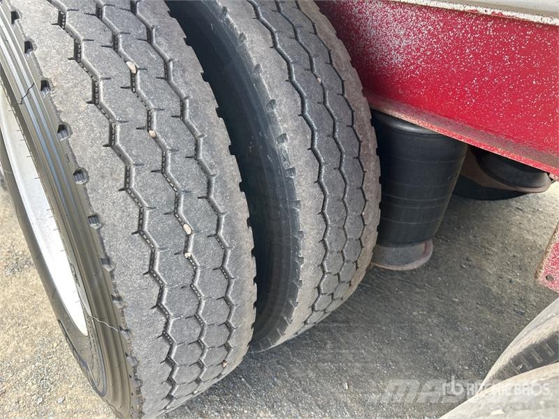 Moore 10 m Tri/A Step Deck End Dump Trailer ダンプトレーラー