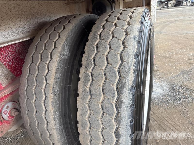Moore 10 m Tri/A Step Deck End Dump Trailer Tipphengere