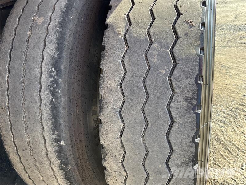 Moore 9.7 m Tri/A End Dump Trailer Ανατρεπόμενες ρυμούλκες