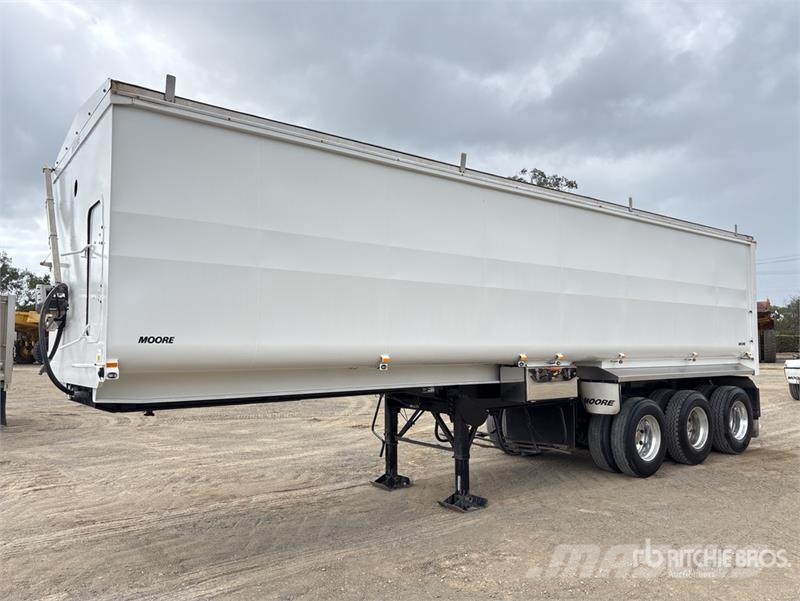 Moore 9.8 m Tri/A End Dump Trailer Tipphengere