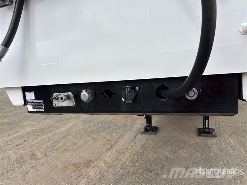 Moore 9.8 m Tri/A End Dump Trailer Tipphengere