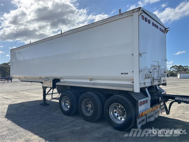 Moore 9.8 m Tri/A End Dump Trailer 自卸拖车