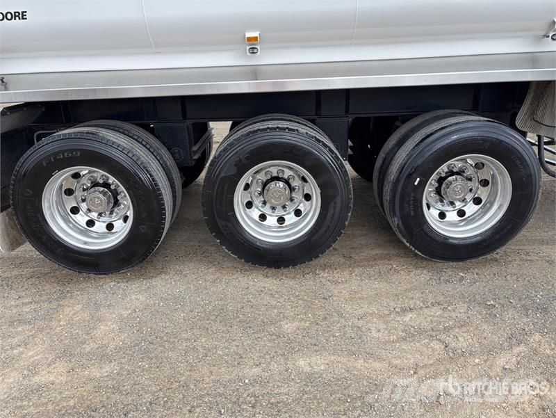 Moore 9.8 m Tri/A End Dump Trailer Tipphengere
