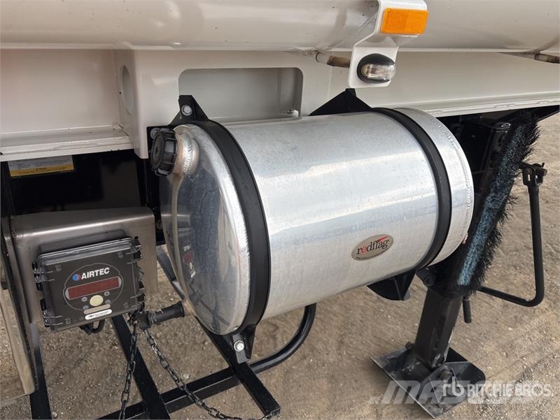 Moore 9.8 m Tri/A End Dump Trailer Tipphengere