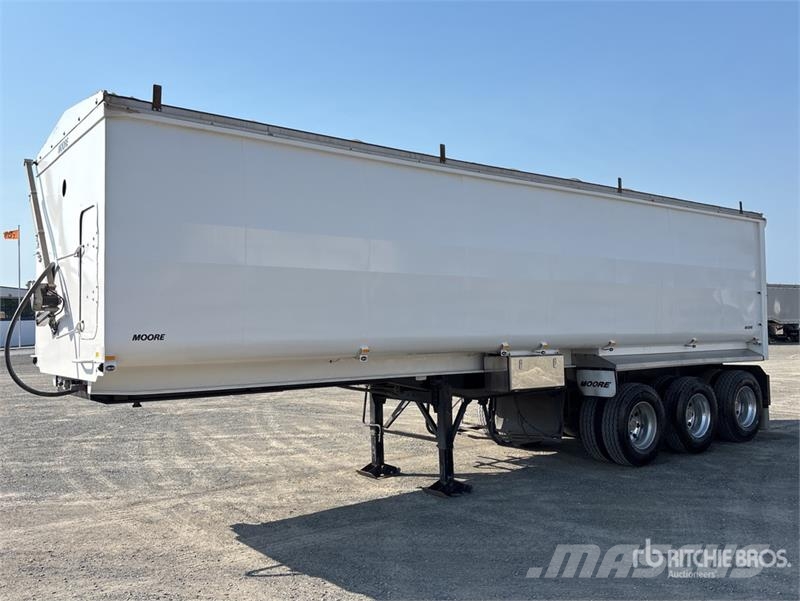 Moore 9.8 m Tri/A End Dump Trailer Tipper trailers