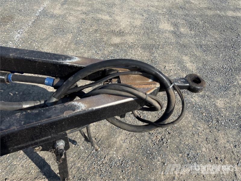 Moore Tri/A Road Train Dolly Dolly-apuvaunut