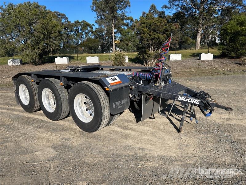 Moore Tri/A Road Train Dolly Dolly trailer