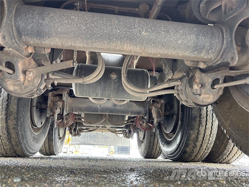 Moore Tri/A Road Train Dolly Dolly trailer