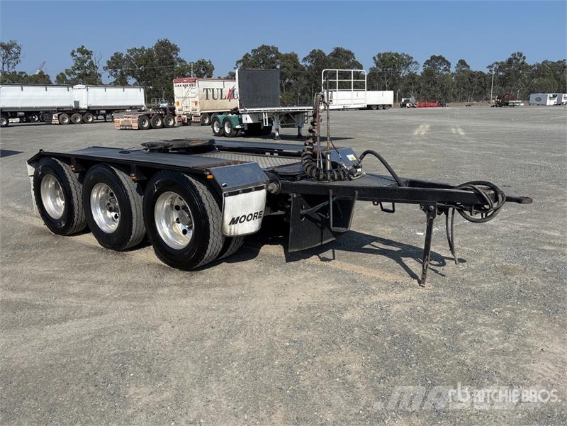 Moore Tri/A Road Train Dolly Dolly-apuvaunut