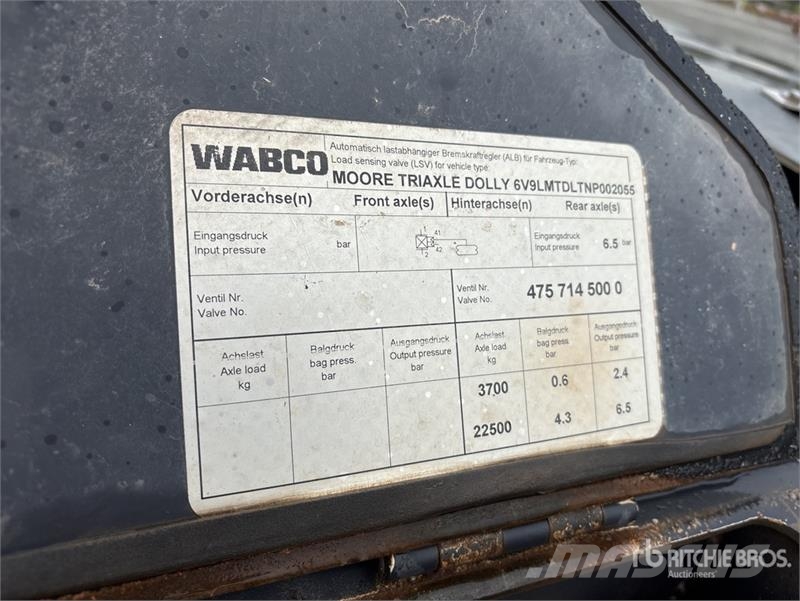 Moore Tri/A Road Train Dolly Dolly trailer