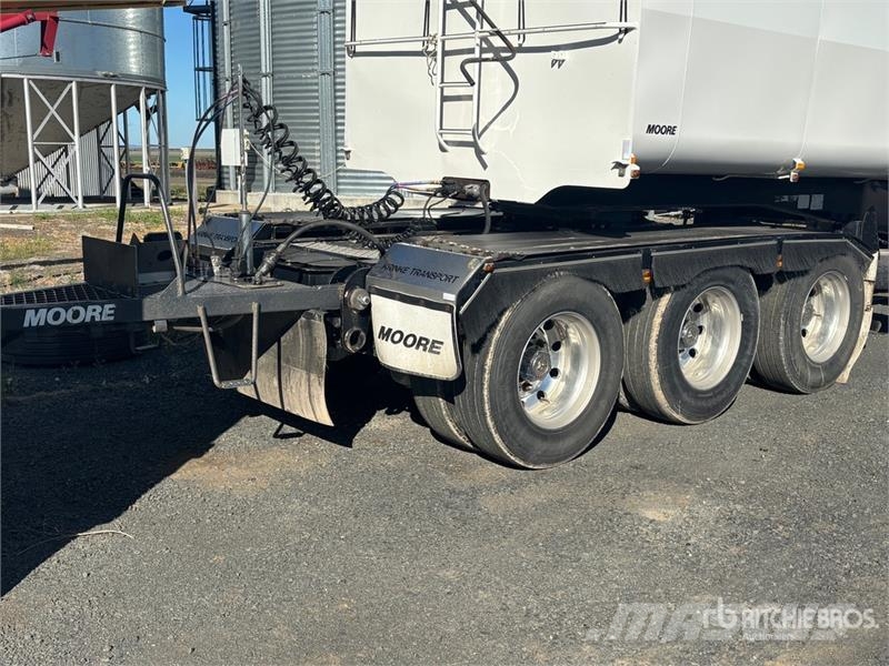  Moore Tri/A Road Train Dolly حاملة نقل رباعية العجلات