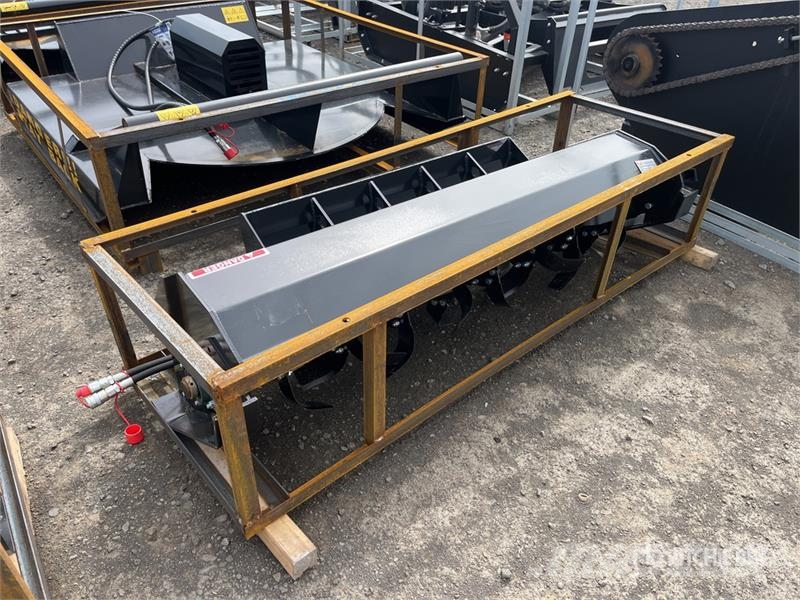 Mower King ECSSTR072 1750 mm Skid Steer Tiller (Un 动力旋转耙