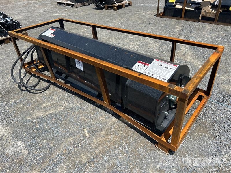  Mower King ECSSTR072 72 in Skid Steer Tiller (Unus 動力耙和旋轉式耕耘機