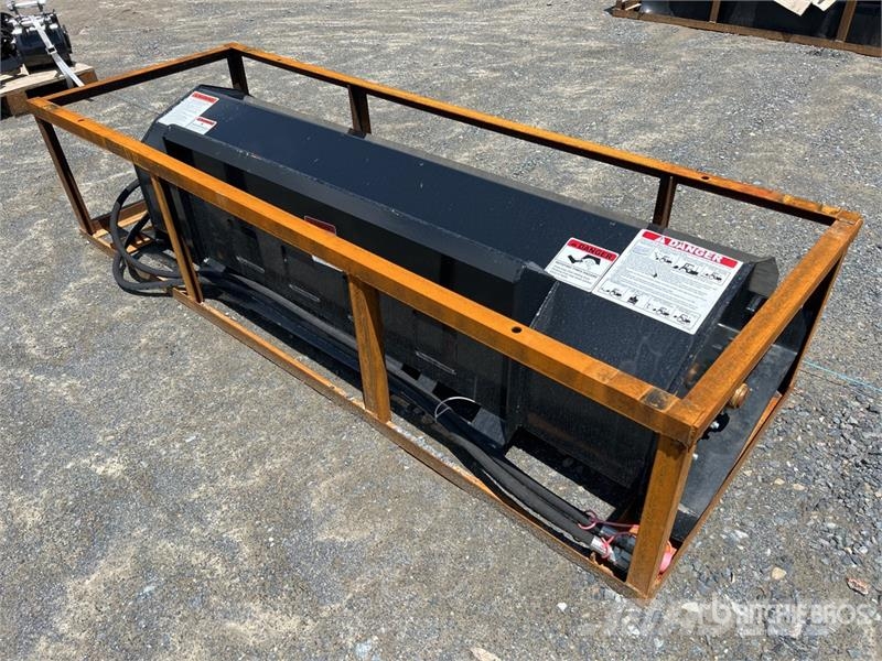  Mower King ECSSTR072 72 in Skid Steer Tiller (Unus 動力耙和旋轉式耕耘機