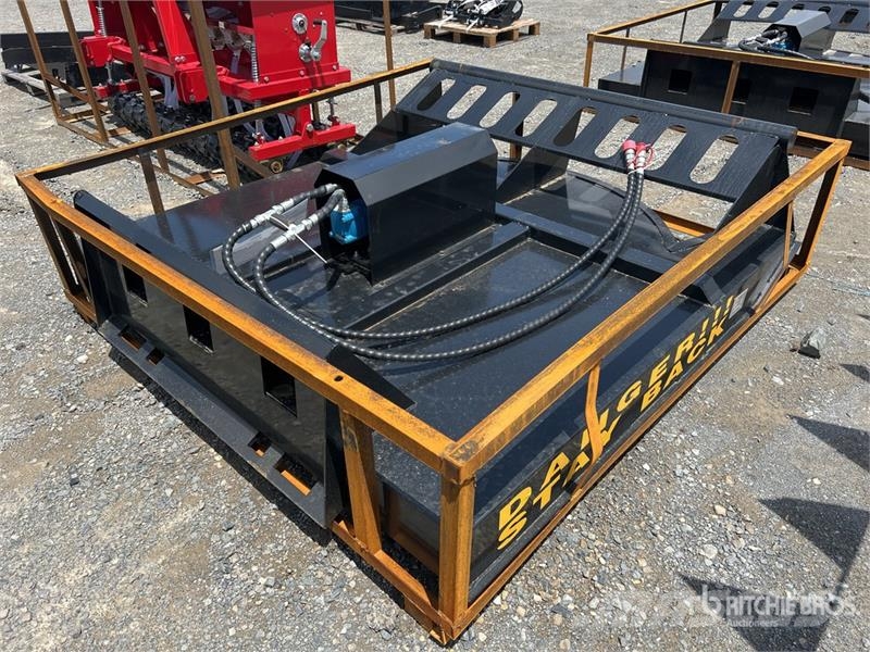 Mower King SSRC 72 in Skid Steer Brush Cutter (Unu Asılı ve çekilir biçme makineleri