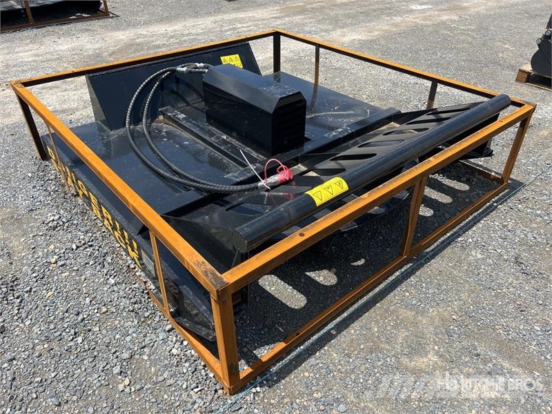  Mower King SSRC 72 in Skid Steer Brush Cutter (Unu Asılı ve çekilir biçme makineleri