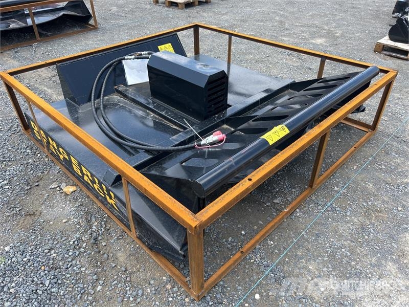 Mower King SSRC 72 in Skid Steer Brush Cutter (Unu Asılı ve çekilir biçme makineleri