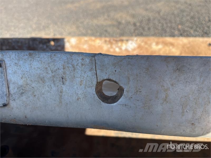 MR Bullbars Bullbar - Fits Kenworth T900, T950, T904 Other components
