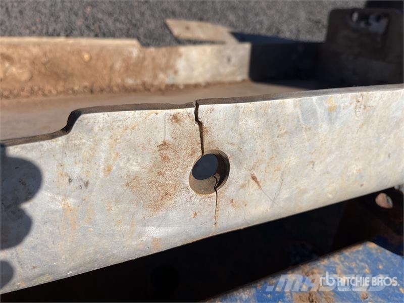 MR Bullbars Bullbar - Fits Kenworth T900, T950, T904 Other components