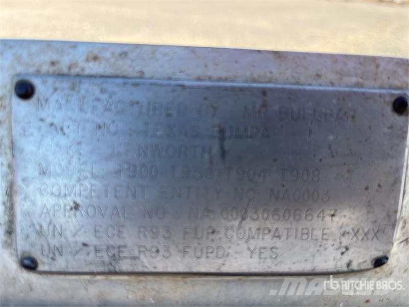 MR Bullbars Bullbar - Fits Kenworth T900, T950, T904 Other components