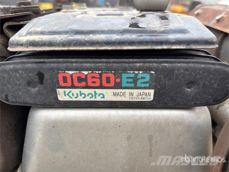 MTE 3 Rows of 8 Hydraulic Widening Lowboy Trailer 平板拖车