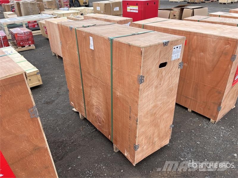 MultiQuip ACSE30100-10 Skid-Mounted Electric 100 L Screw Air Компресори