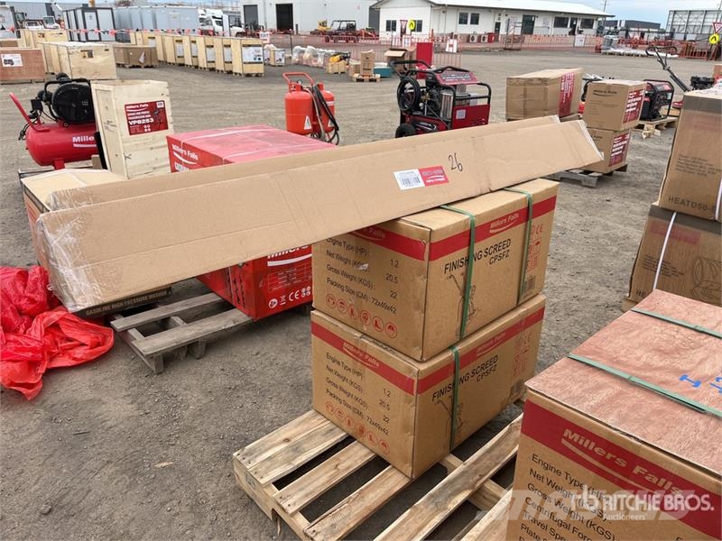 MultiQuip CPSFZ Quantity of (2) 2 M Concrete Screed (Unused) Wysięgniki do dystrybucji betonu