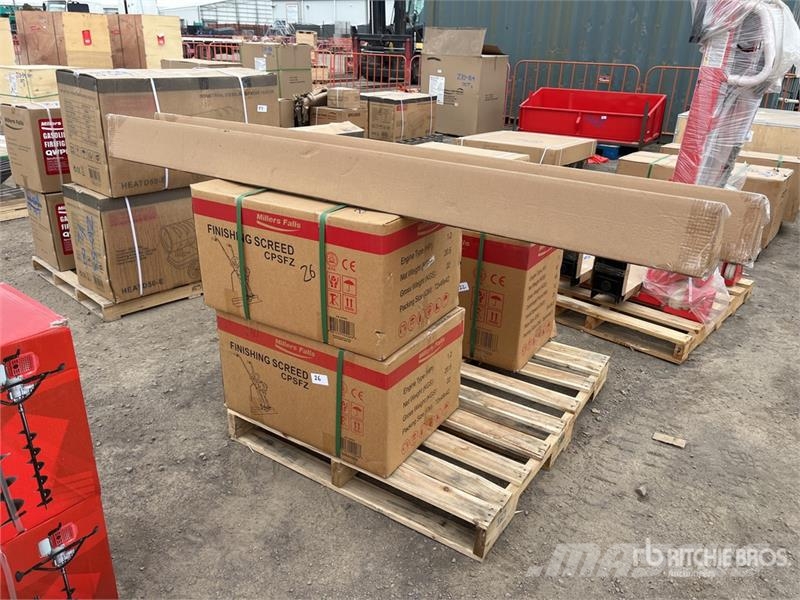 MultiQuip CPSFZ Quantity of (2) 2 M Concrete Screed (Unused) Wysięgniki do dystrybucji betonu