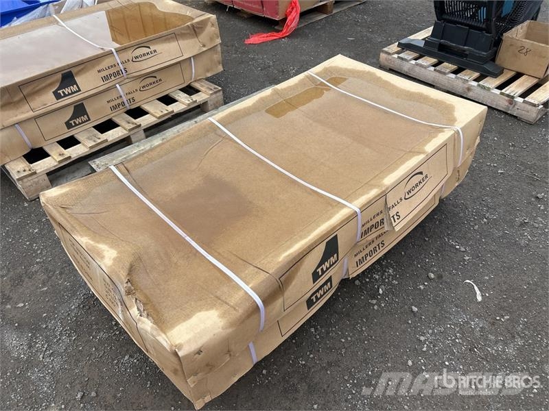 MultiQuip of (2) Boxes of Multiquip WH7090 Fold Up Heavy Dut Diger parçalar