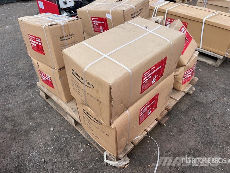 MultiQuip of (2) Multiquip LHTJ35 35 Ton Truck Jack (Unused) Utilaje construcții - Altele