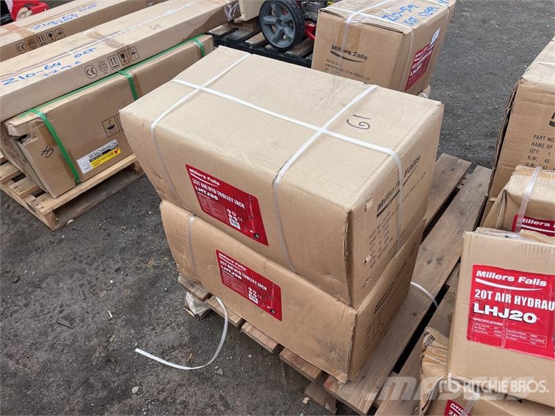 MultiQuip of (2) Multiquip LHTJ35 35 Ton Truck Jack (Unused) Utilaje construcții - Altele