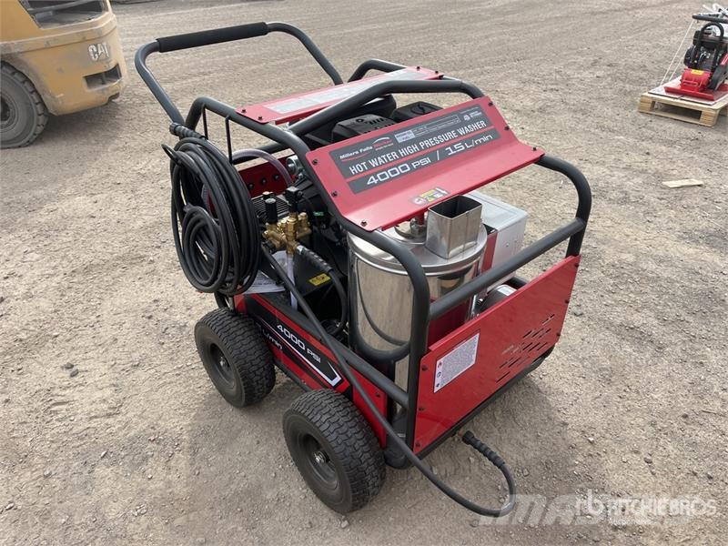 MultiQuip PW4000H 16 hp Hot Pressure Washer (Unused) Máquinas ligeiras de lavagem a pressão