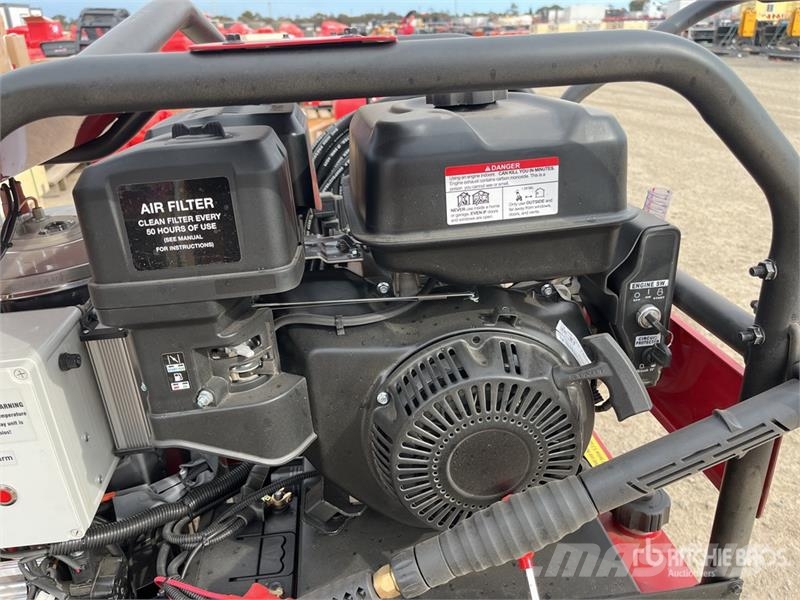 MultiQuip PW4000H 16 hp Hot Pressure Washer (Unused) Máquinas ligeiras de lavagem a pressão