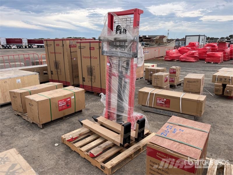 MultiQuip WH7615 1 Ton Pallet Stacker (Unused) Other components