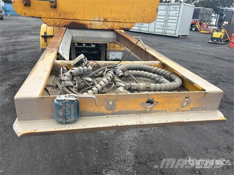  Muscat 14.8 m Bogie/A Stag Combination End Dump Tr Tipper trailers