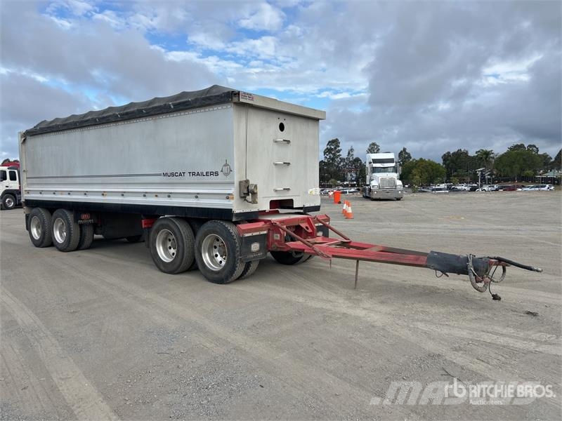 Muscat 7.7 m Quad Dog End Dump Trailer Tipper trailers