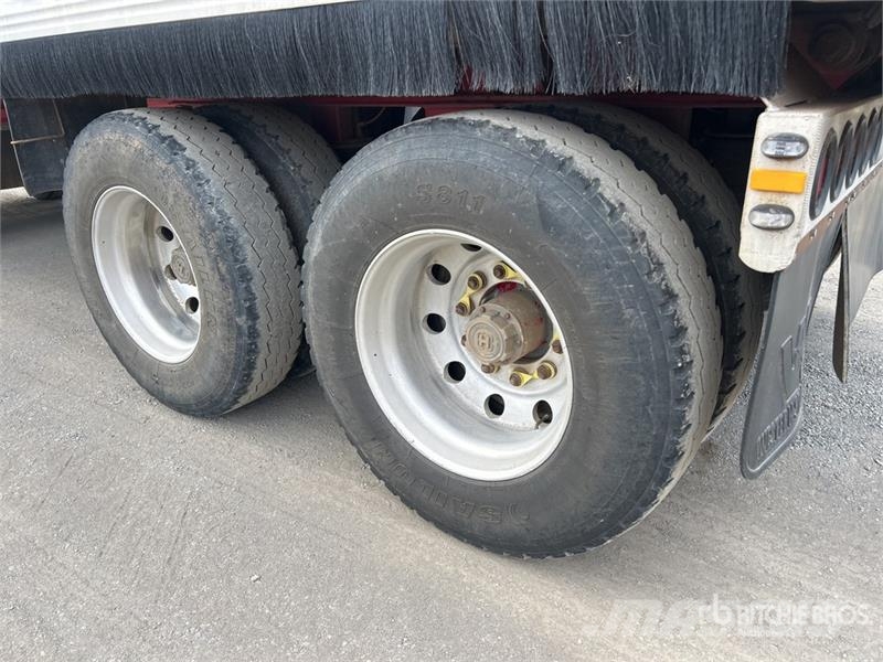 Muscat 7.7 m Quad Dog End Dump Trailer Tipper trailers