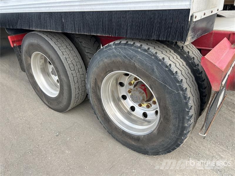 Muscat 7.7 m Quad Dog End Dump Trailer Tipper trailers