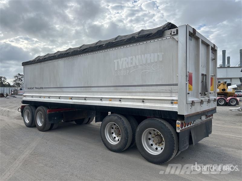Muscat 7.7 m Quad Dog End Dump Trailer Tipper trailers