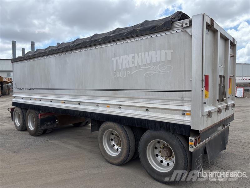  Muscat 7.7 m Quad Dog End Dump Trailer Tipper trailers