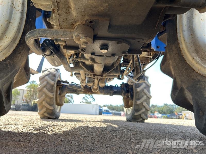 New Holland Boomer 35 4WD Tractor Traktorid